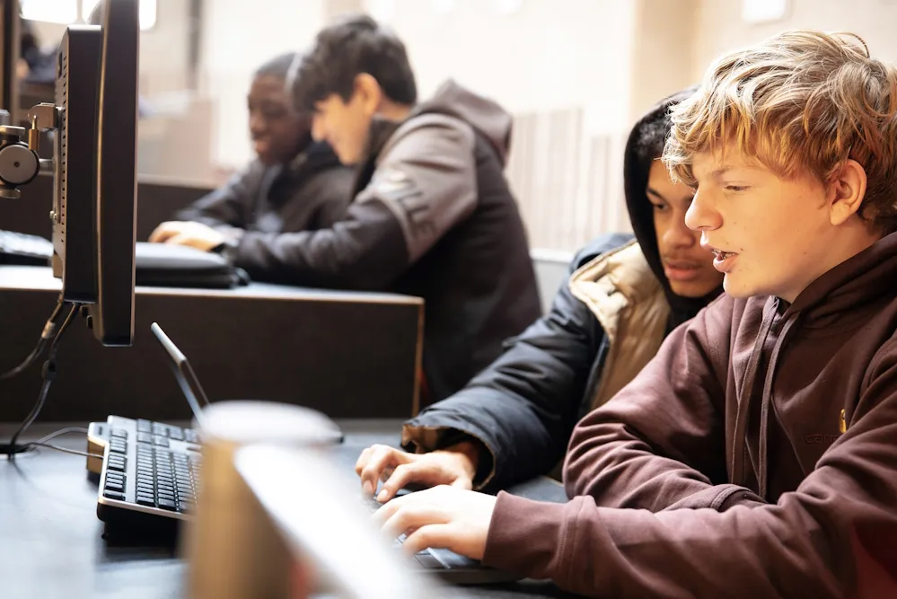 Ik zoek digitale hulp Gratis internet en computers in jouw buurt 3